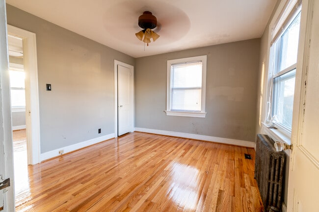 Photo - 1145 Lindsay St