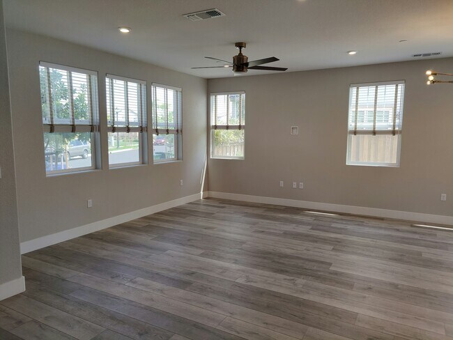 Photo - 232 Tuso Ranch Rd