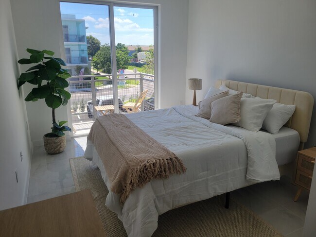 Photo - 935 SW 72nd Ave Unit B1