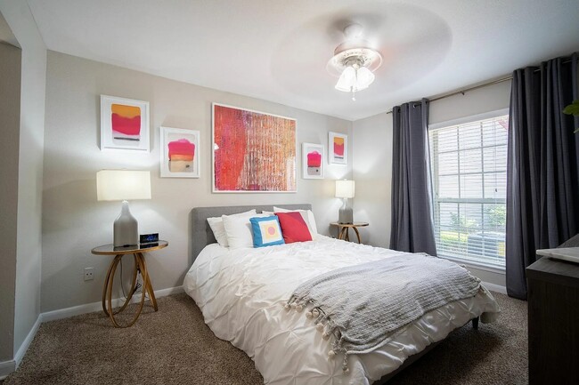 Photo - 12800 Woodforest Blvd Unidad W1506