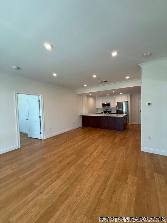 120 Gerry Rd Unit 304