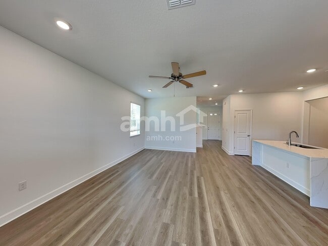 Photo - 3011 19th Ave W