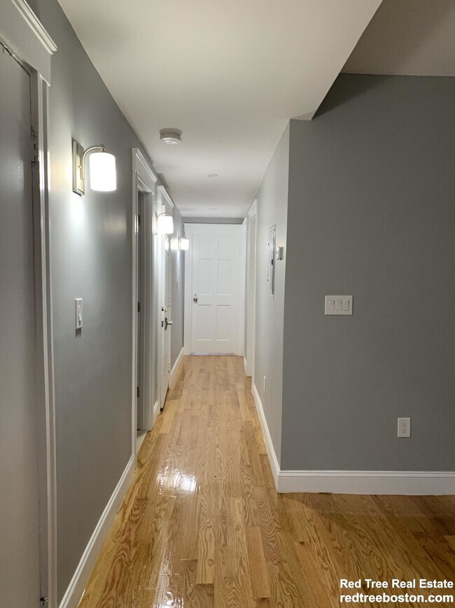 Photo - 146 Hillside St Unit 3