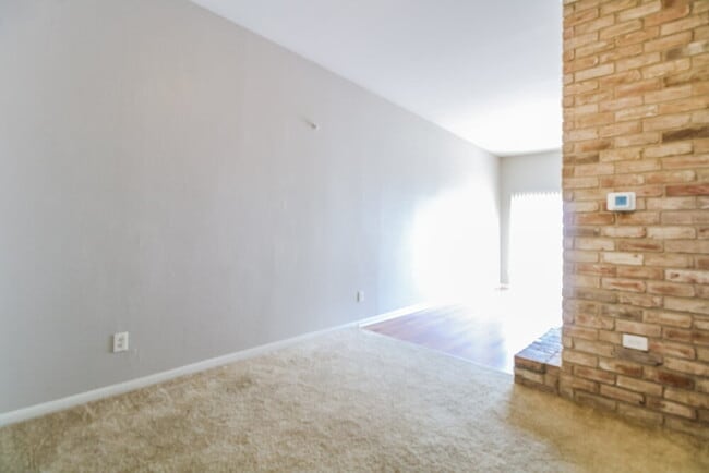 Photo - 7922 Grow Ln