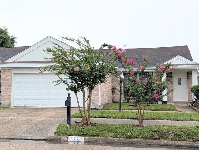 Building Photo - 6223 Gladewell Dr
