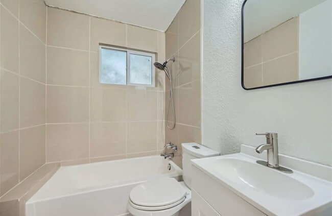 Photo - 668 S Lowell Blvd