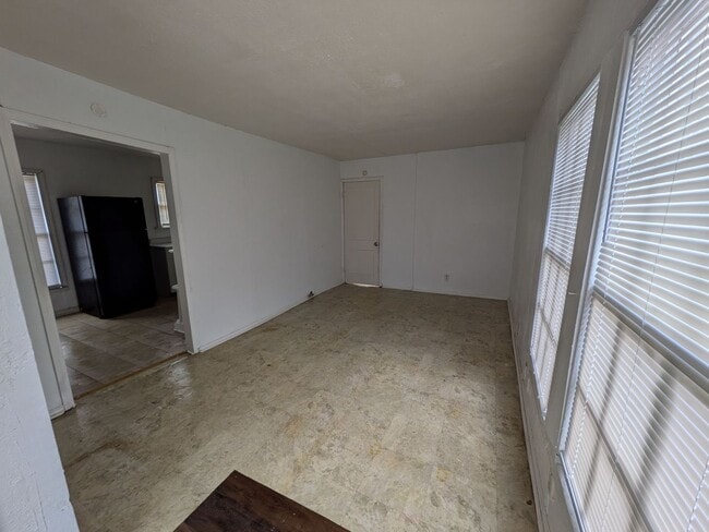 Photo - 4225-4225 Ector Ave Unit 4225 Ector (ALL BILLS PAID)-RTR 02/17