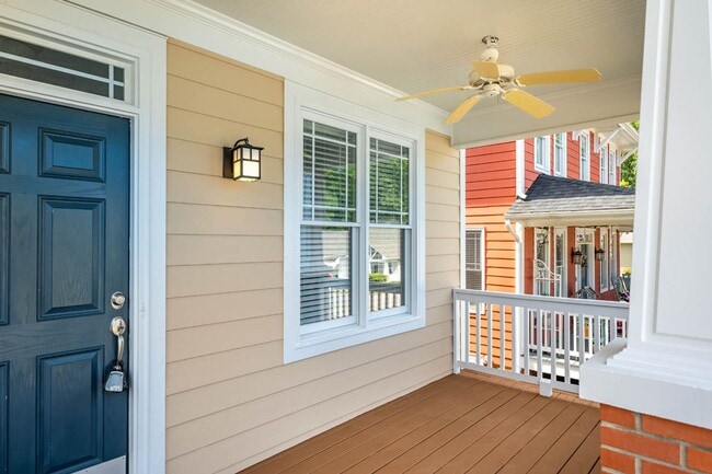 Photo - 102 Lanewood Way