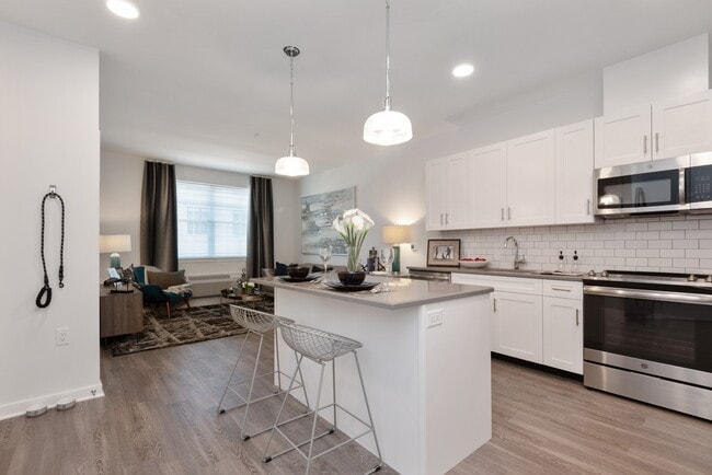 apartamentos tipo estudio, de una y dos habitaciones - City Line Bayonne