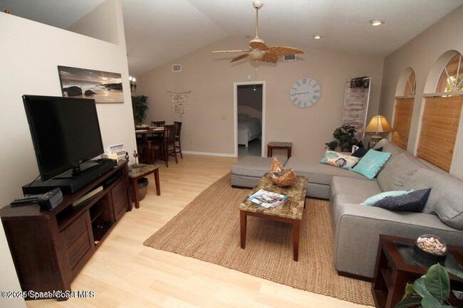 Photo - 250 Atlantic Dr