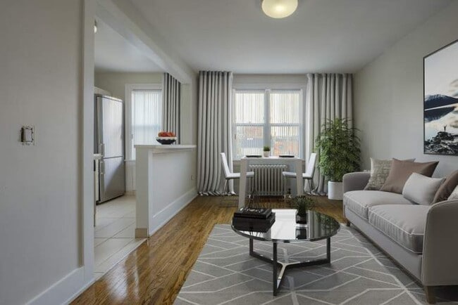 Photo - 778 Broadview Ave