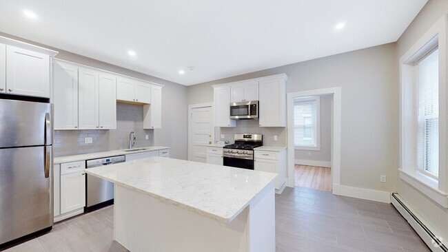 Building Photo - 1284 Commonwealth Ave Unit #1 Rental