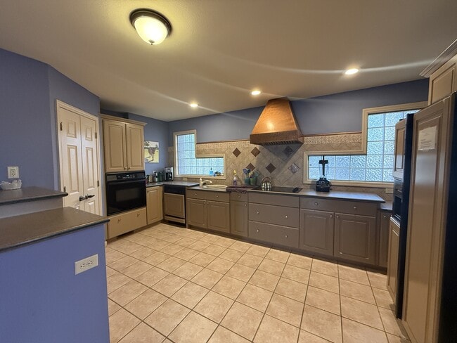 Photo - 1305 Clipper Rd