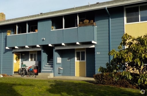 Building Photo - 2 Bedroom Apartment ~ Close to 9th Street Unit 1649 NW Division #4