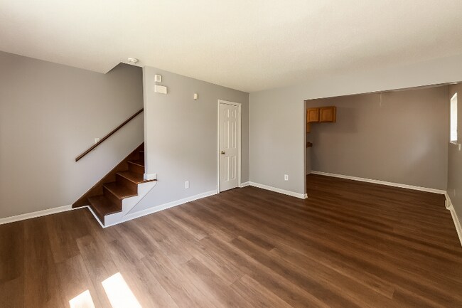 Photo - 1719 W Bancroft St Townhome