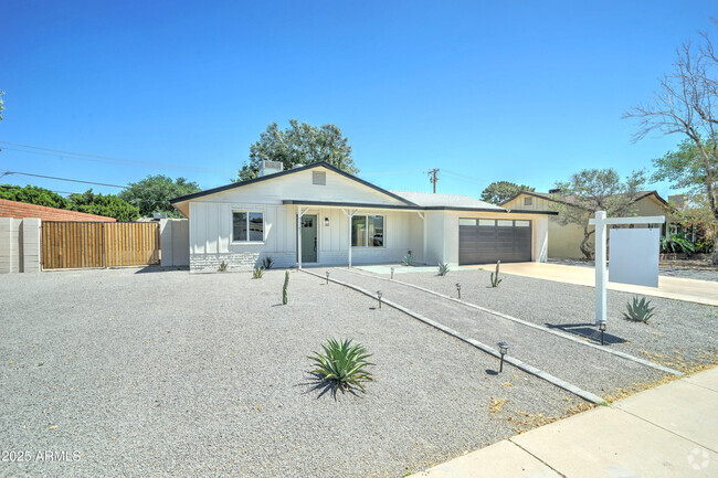 Building Photo - 7757 N 18th Ave Rental