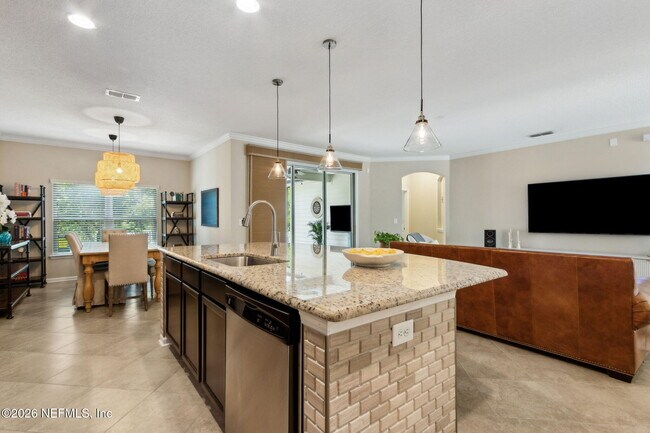 Photo - 81056 Leeside Ct