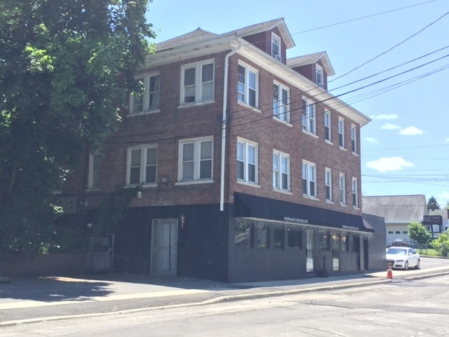Photo - 32 Market St