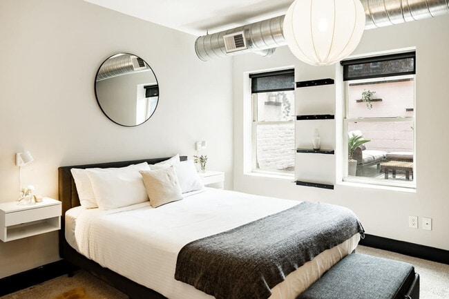 Photo - 1304 Broadway Unit ID1056130P