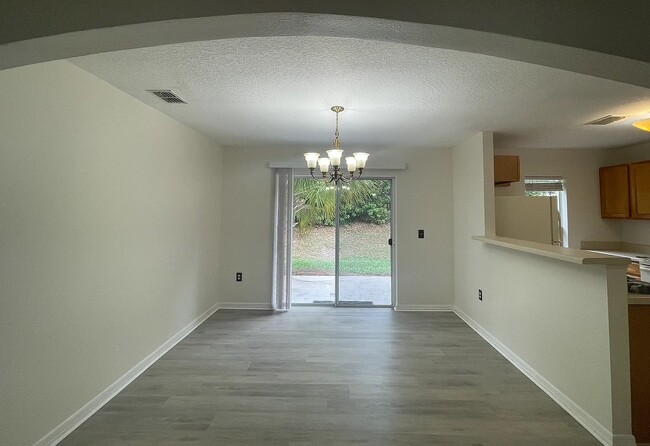 Photo - 4083 Dover Terrace Dr