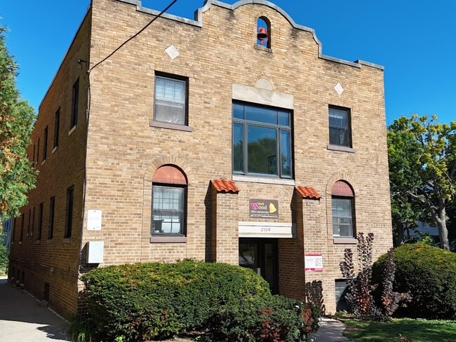 Building Photo - 2104 University Ave