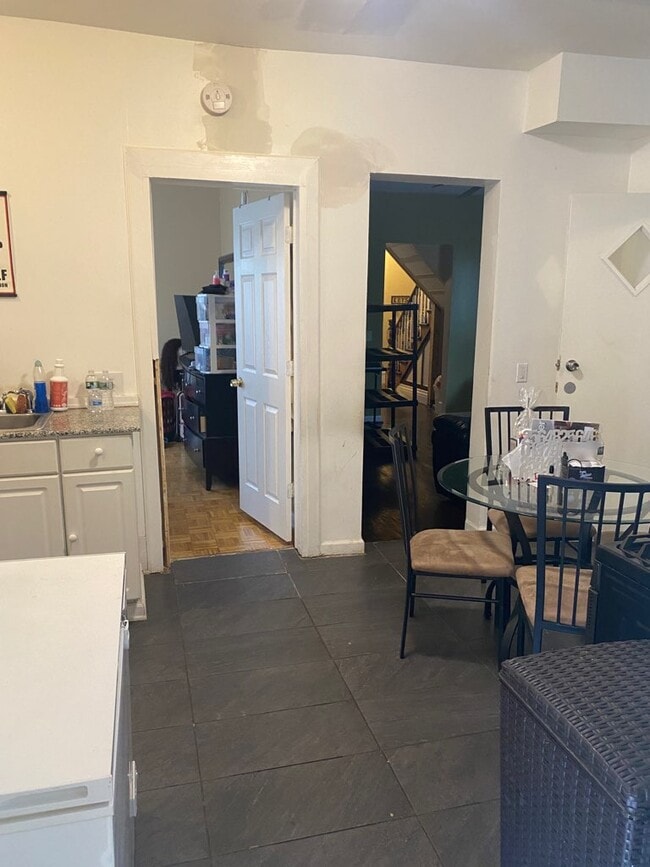 Photo - 1146 Plymouth Ave S