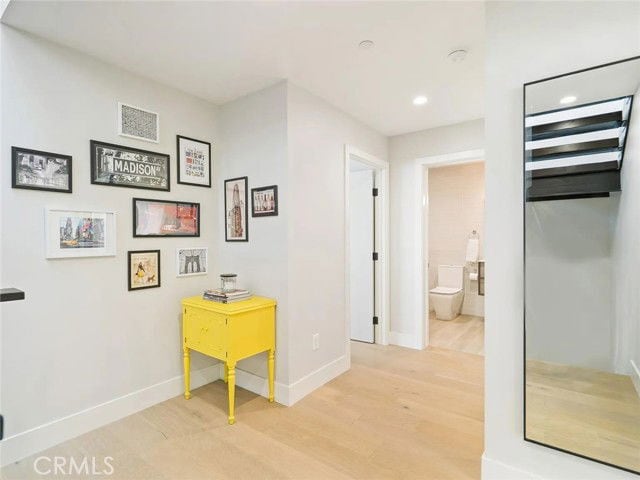 Photo - 811 1/2 North Detroit Street, Los Angeles, CA 90046 - 3 BR 3 BA house