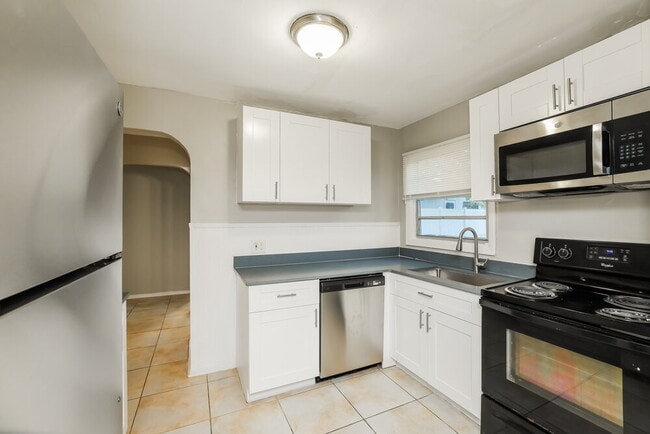 Photo - 4408 Vicliff Rd