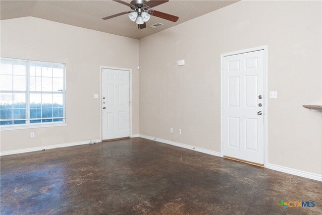 4102 Cambridge Dr