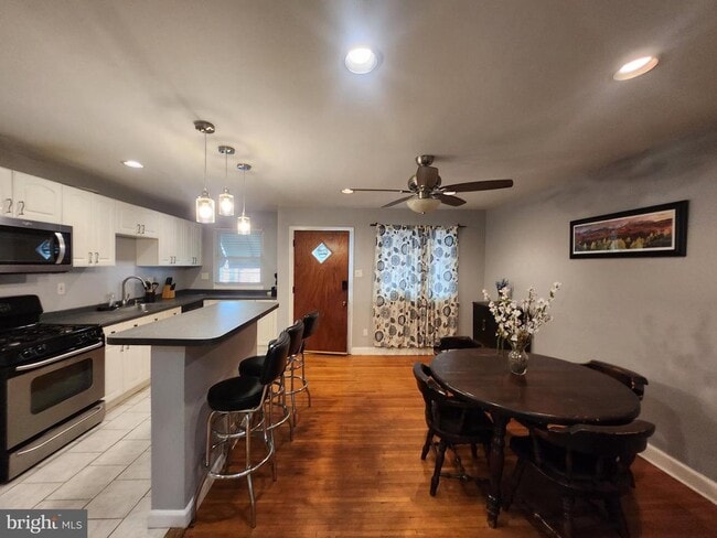 Photo - 5819 Bustleton Ave