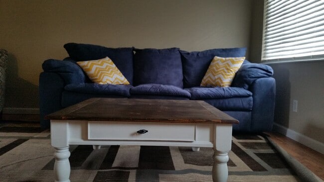 Photo - 7943 Irwin Ave