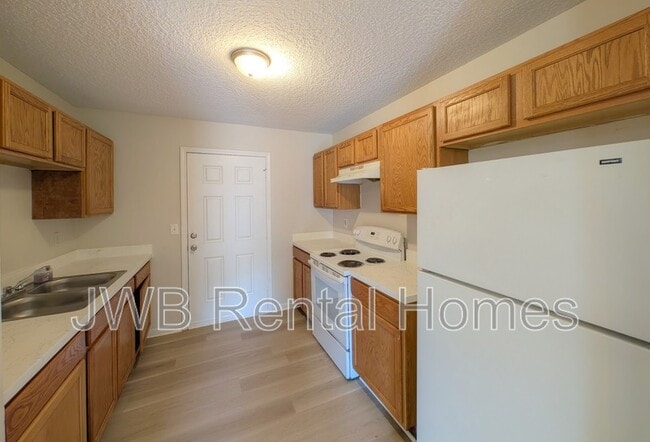 Photo - 4373 Melissa Ct W