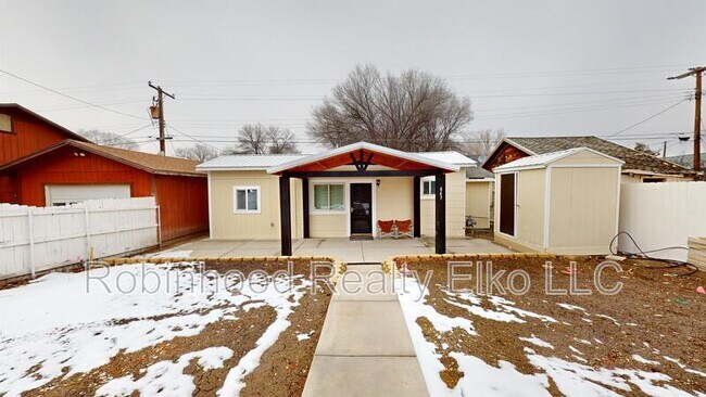843 Lincoln Ave