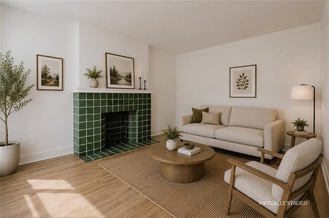 Photo - 511 Woodbourne Ave