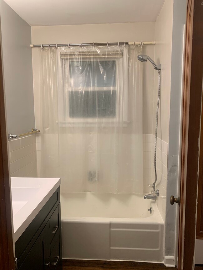 Photo - 1920 S 61st St