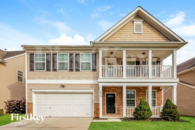 Photo - 1619 Eastway Dr House
