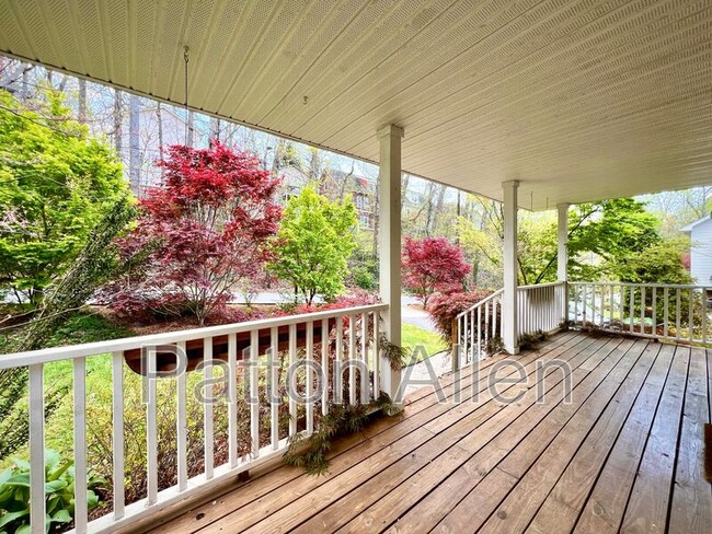 Photo - 313 Westover Dr
