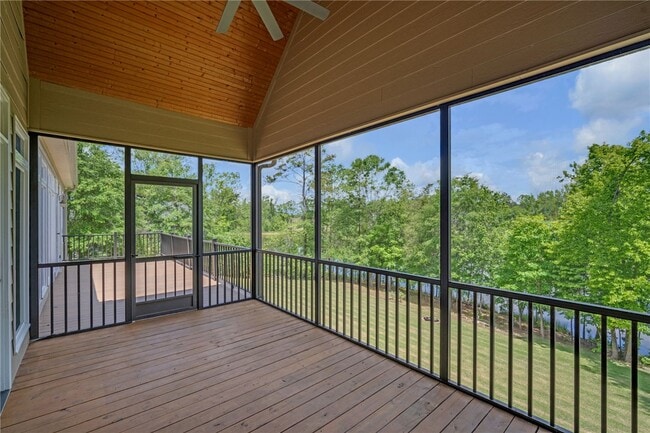 Photo - 137 Crawford Lake Dr