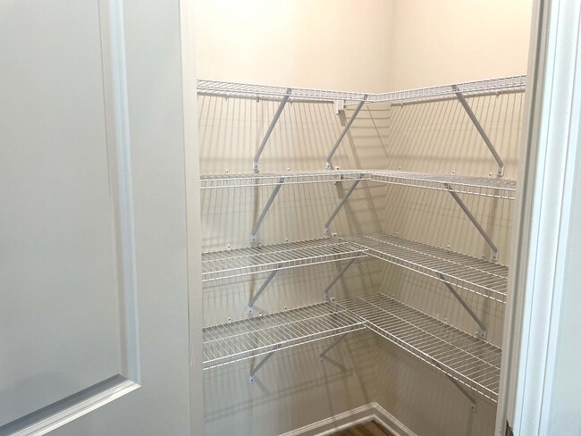 Photo - 1642 Villageside Ct