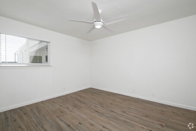1BR, 1BA _ 724SF