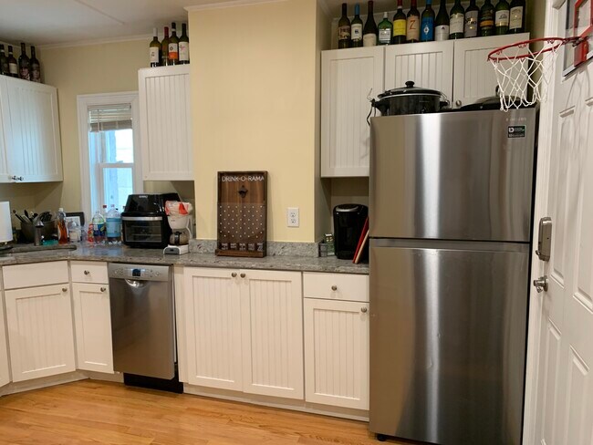 41A Cross St., #A, Somerville - 41 Cross St Unit A