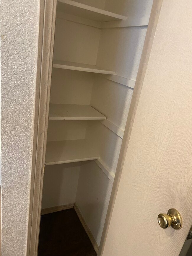 2x2 Pantry