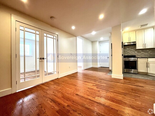 Building Photo - 4300 Broadway Rental