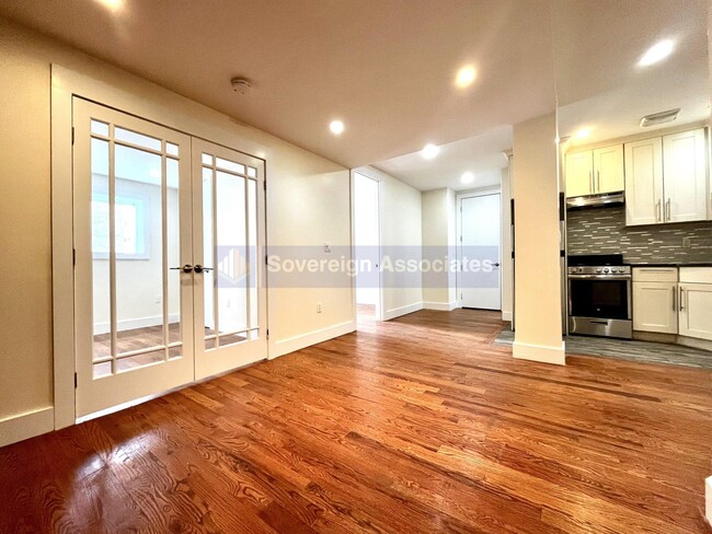 Photo - 4300 Broadway Apartment Unit 1F