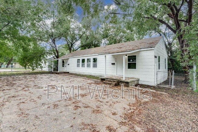 Building Photo - 4311 E Lincoln St Rental
