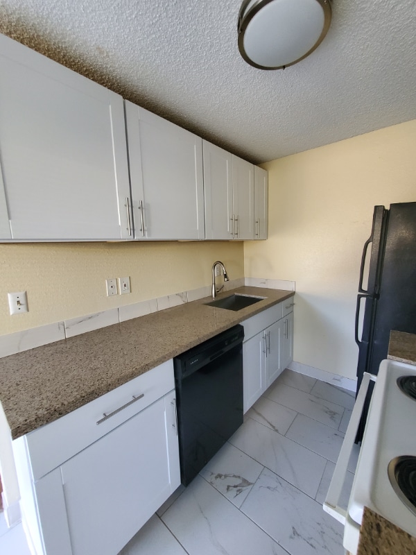 Photo - 3232 94th St S