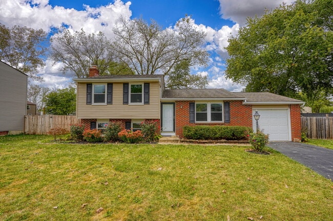 Photo - 651 Dovalon Pl