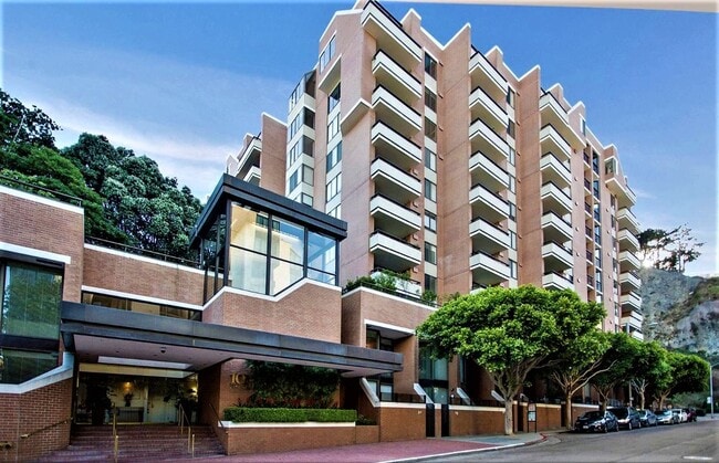 Photo - 101 Lombard St