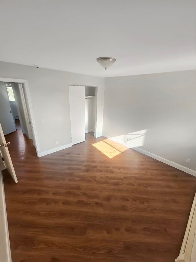Photo - 136 N Lake St Unidad 3