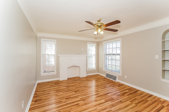 Photo - 19430 Monterey Ave